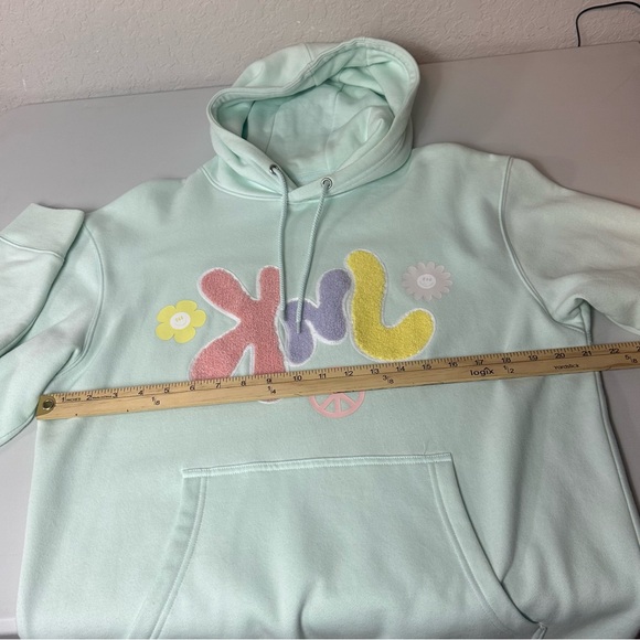 KNJ “Peace Out” Classic Pullover Hoodie in Light Green Fuzzy Letters Size Medium - Picture 5 of 6